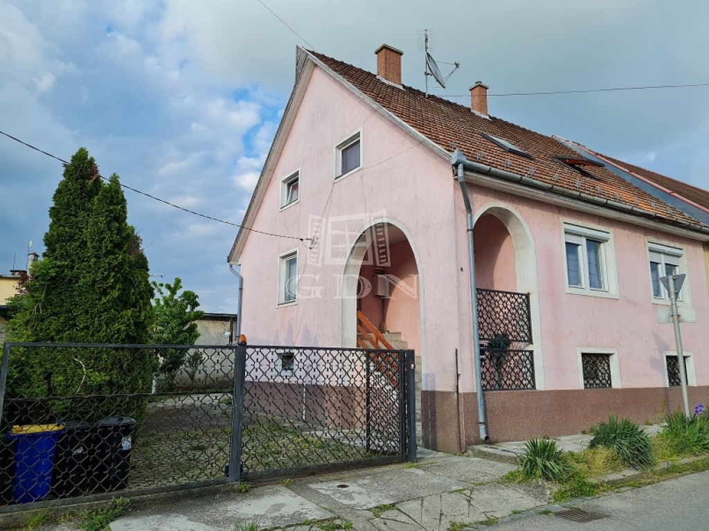 For sale Pécel Family House