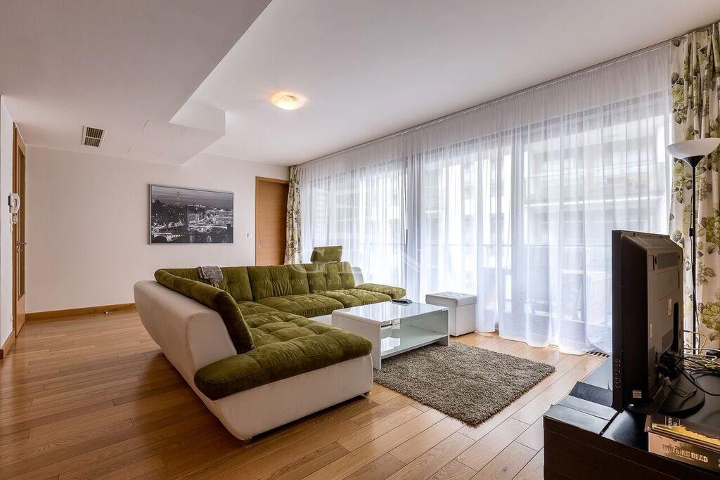 Miete Budapest VI. kerület Wohnung (Ziegel)