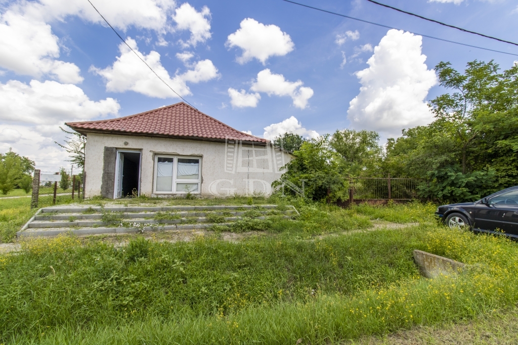 For sale Jászkisér Family House